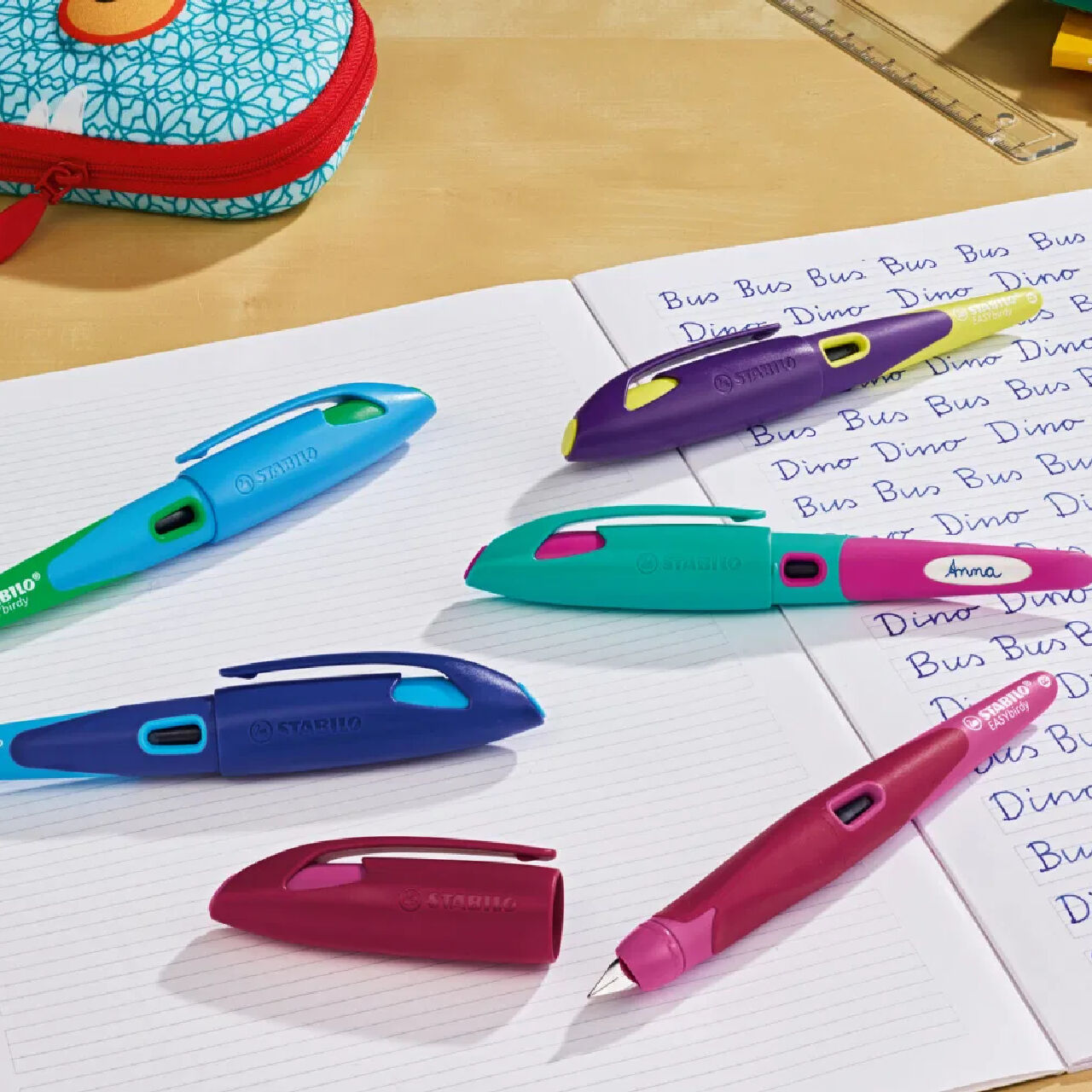 STABILO EASYbirdy, Ergonomischer Schulf�ller f�r Linksh�nder, Mitternachtsblau/Azur Bild 3
