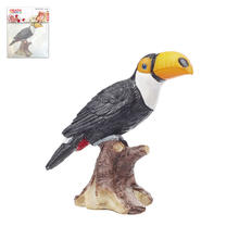 SALE Hobbyfun Miniatur- Tukan auf Baumstamm, 5cm